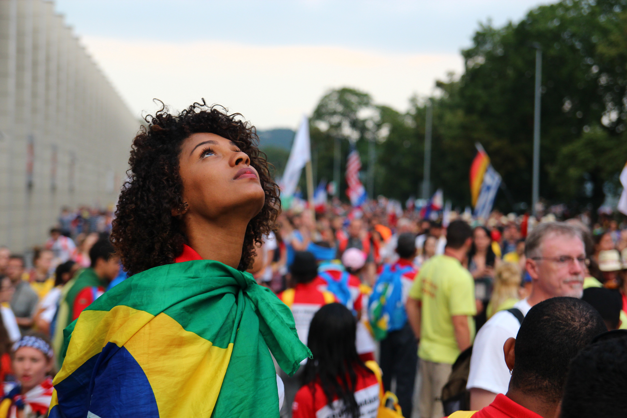 CONSTRUÇÃO DE UMA NOVA POLÍTICA : MAIS PROJETOS, MENOS POLULISMO.